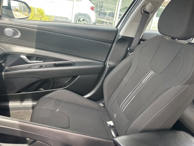 Certified 2024 Hyundai Elantra SEL image 28