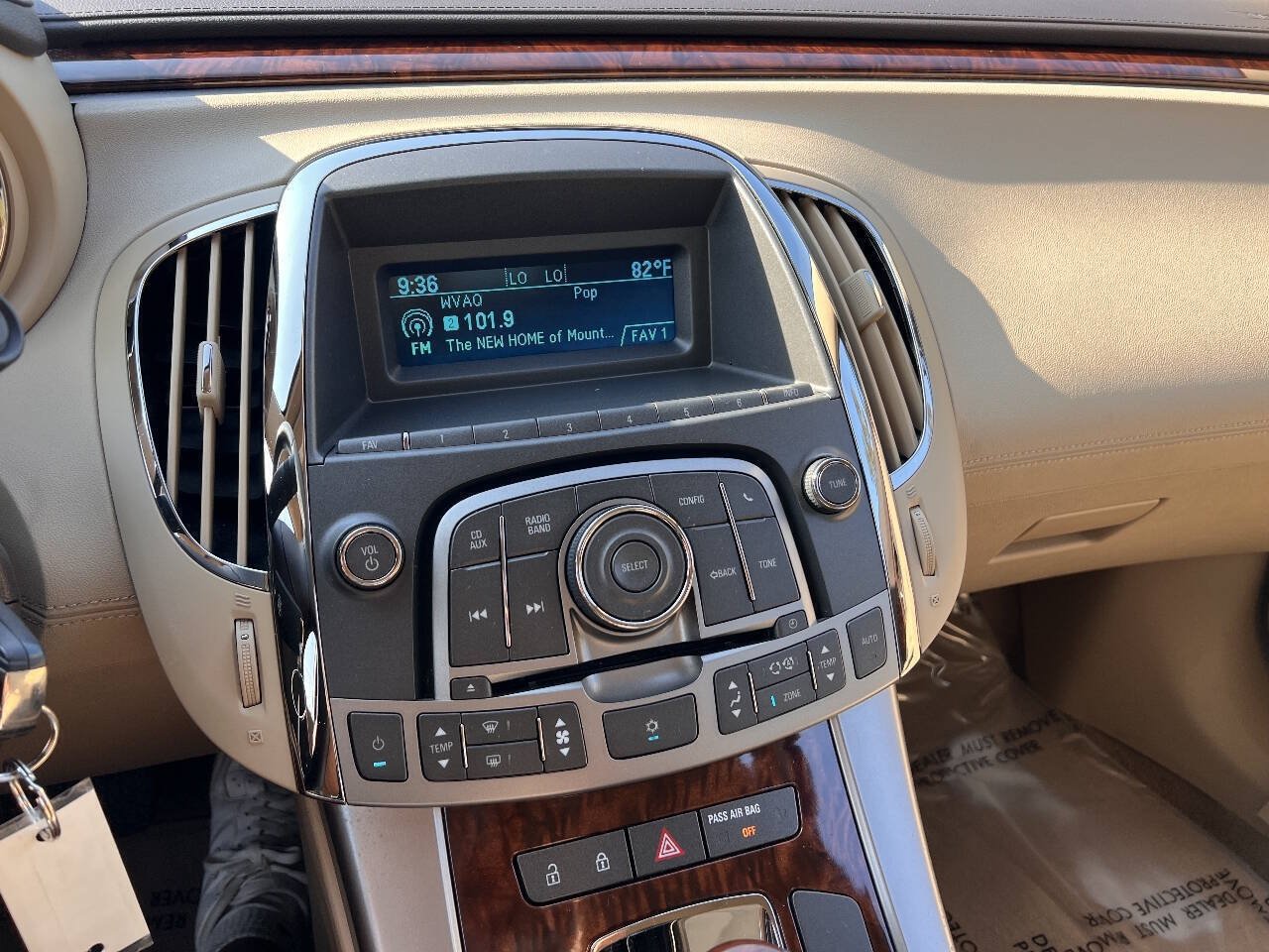 Used 2010 Buick LaCrosse CX FWD image 15