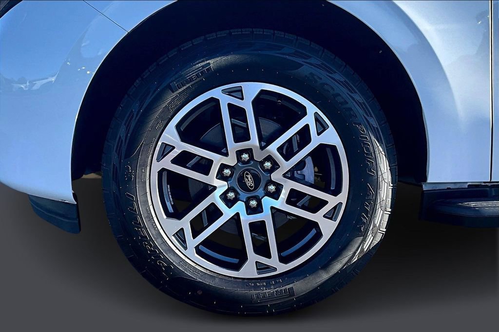 New 2025 Ford Expedition Active image 13