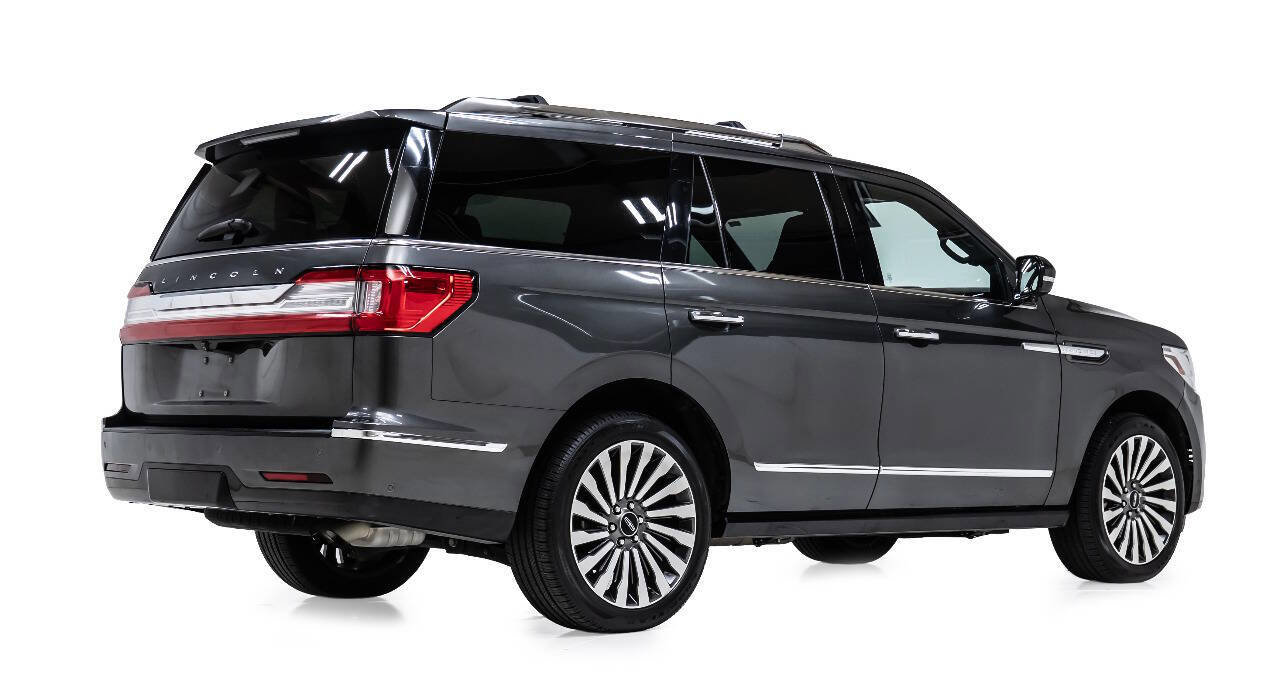 Used 2018 Lincoln Navigator Reserve w/ Technology Package image 3