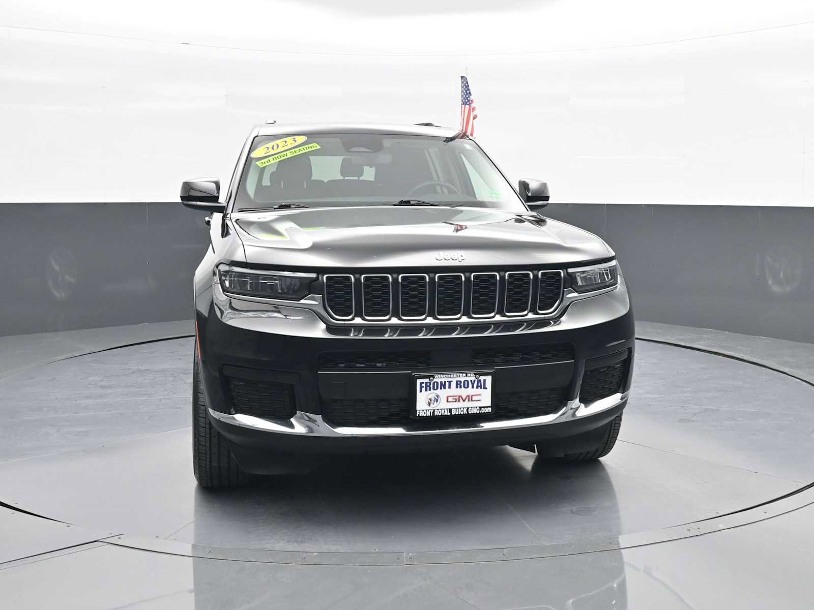 Used 2023 Jeep Grand Cherokee L Laredo image 4