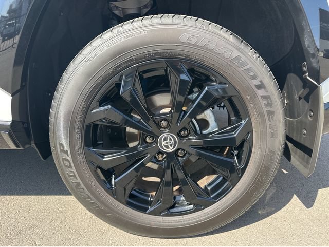 Used 2023 Toyota RAV4 XSE AWD/4WD image 39