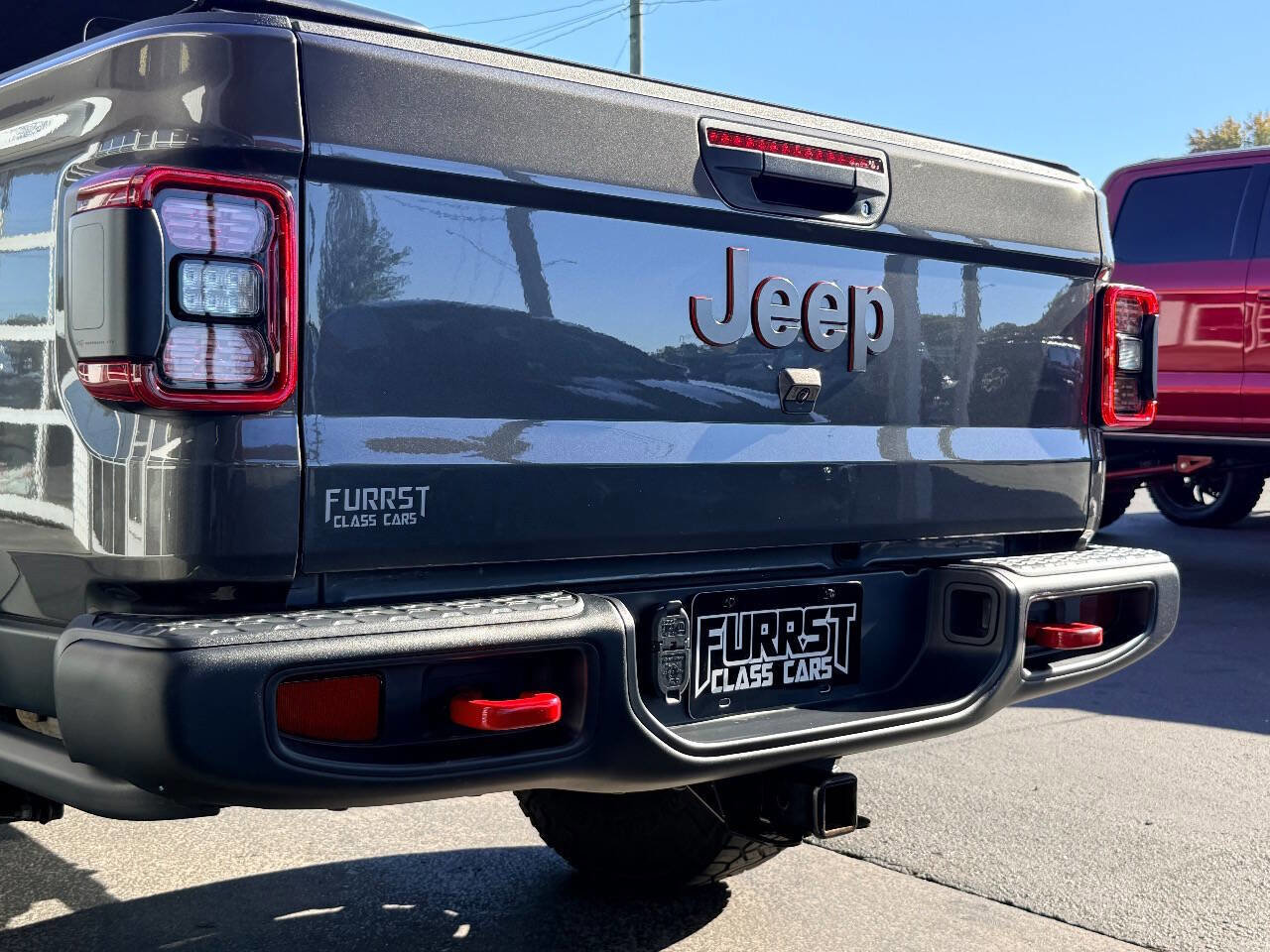 Used 2024 Jeep Gladiator Rubicon w/ Technology Group image 8