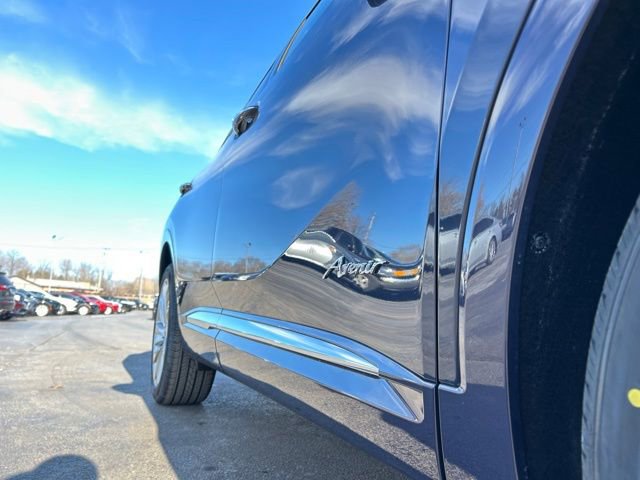 New 2026 Buick Envision Avenir image 17