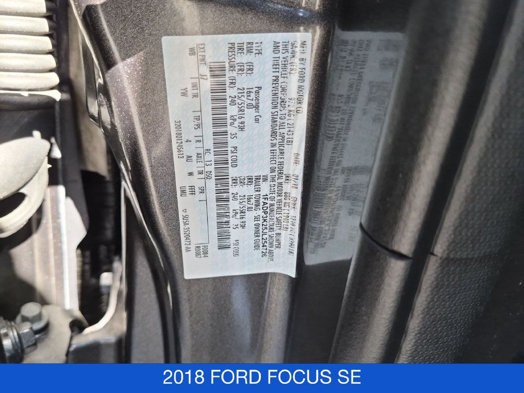 Used 2018 Ford Focus SE w/ Cold Weather Package FWD image 32