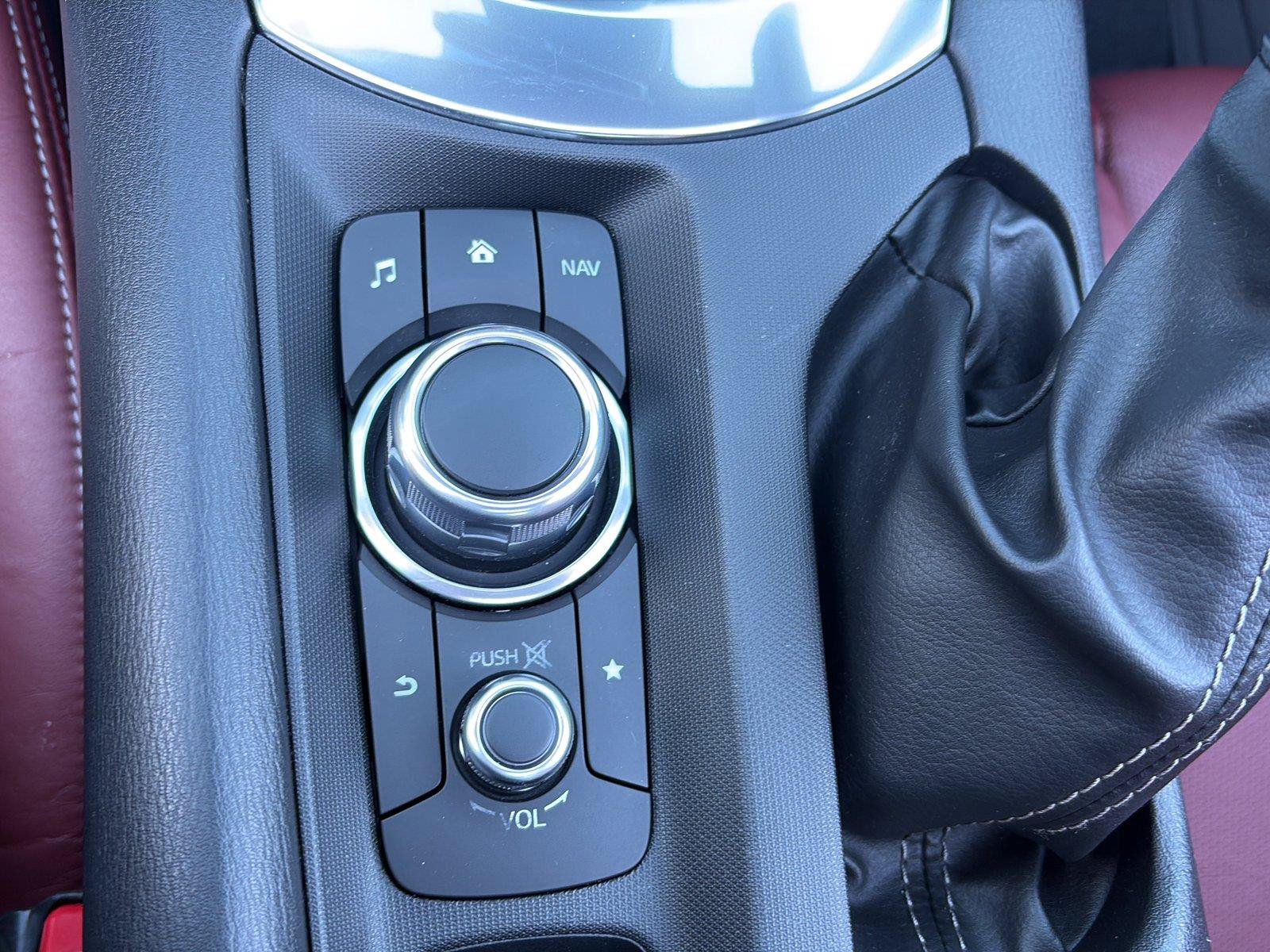 Used 2020 MAZDA MX-5 Miata RF Grand Touring RWD image 39