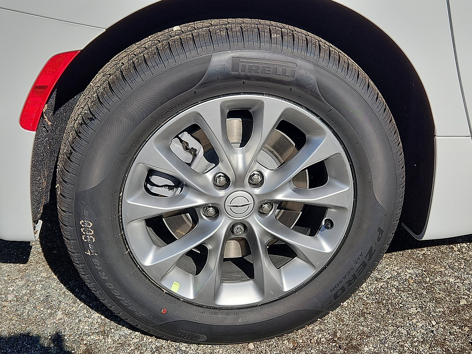 New 2026 Chrysler Pacifica Select image 5