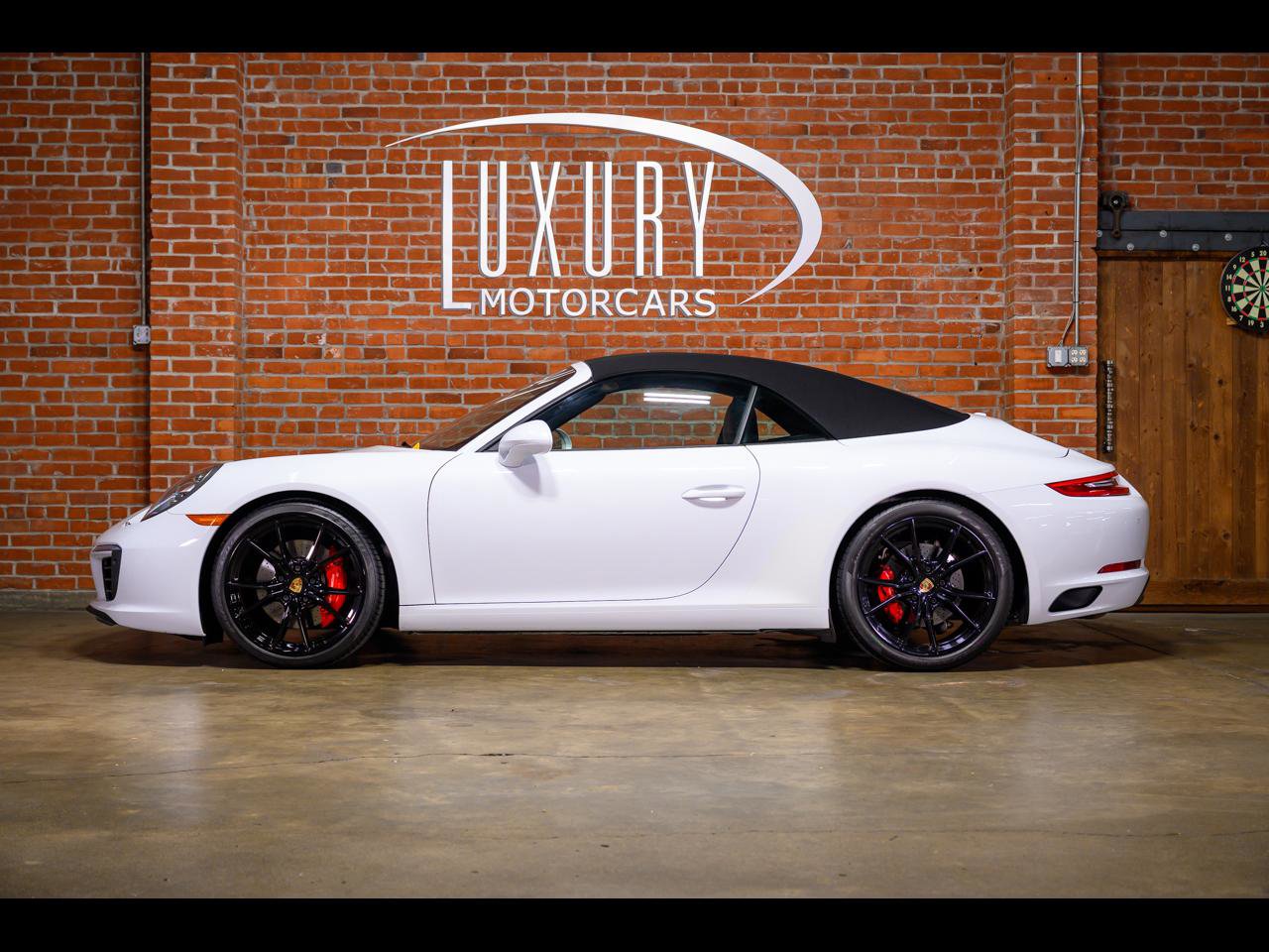 Used 2017 Porsche 911 Carrera S RWD image 4
