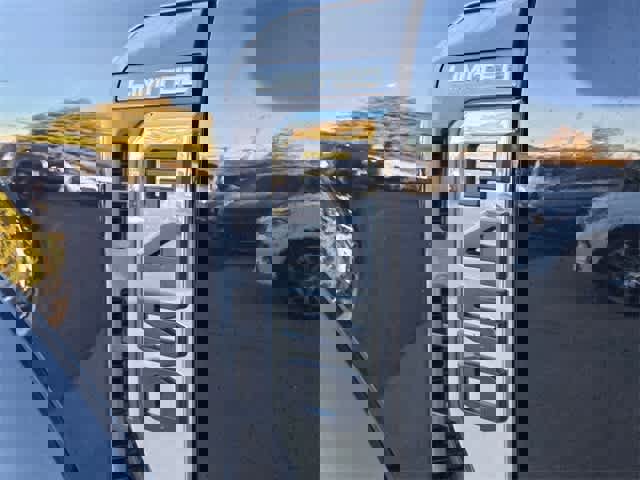 Used 2024 Ford F450 Limited w/ FX4 Off-Road Package image 12