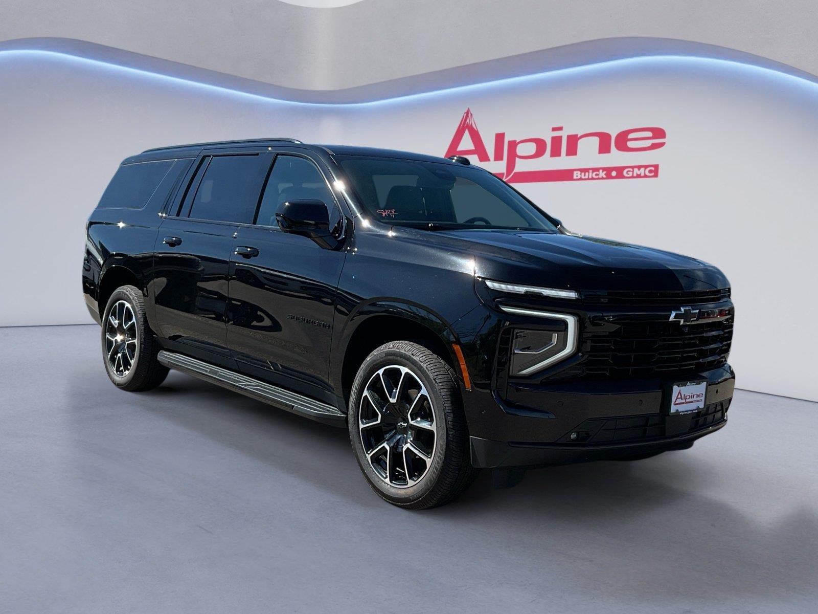Certified 2025 Chevrolet Suburban RST w/ Sun And Tow Package AWD/4WD image 7