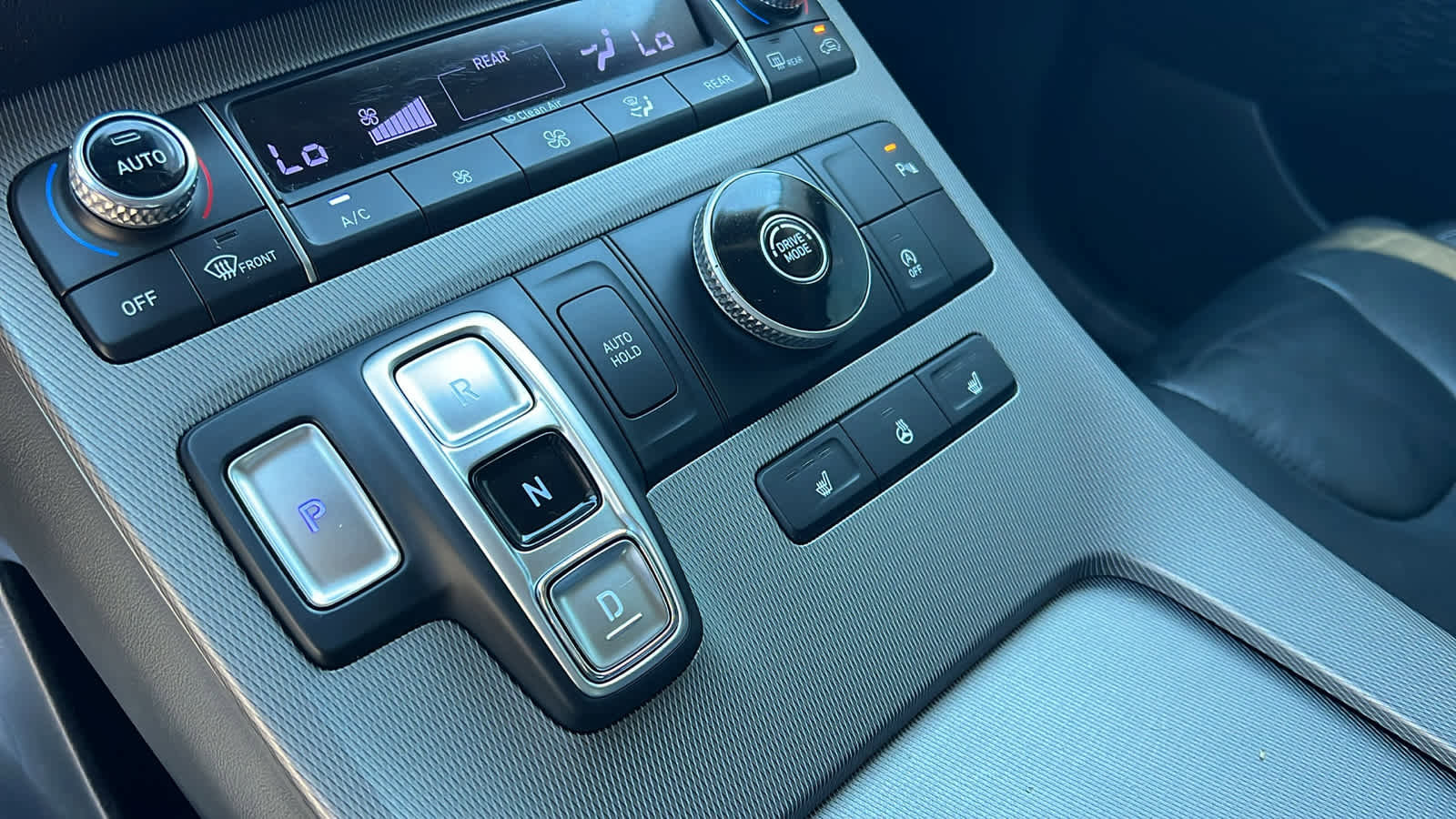 Used 2022 Hyundai Palisade SEL w/ Premium Package image 12