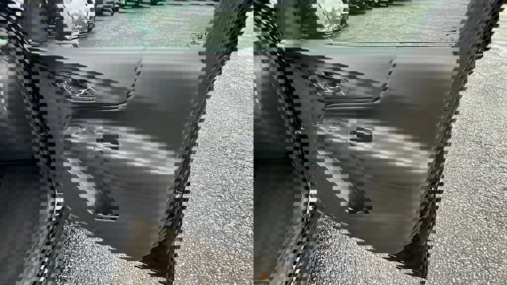 Used 2020 Chevrolet Equinox LT image 15