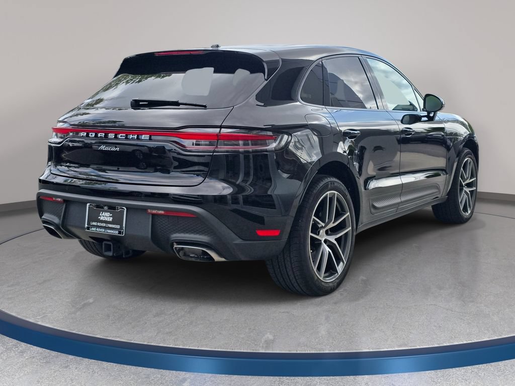 Used 2023 Porsche Macan AWD/4WD image 6