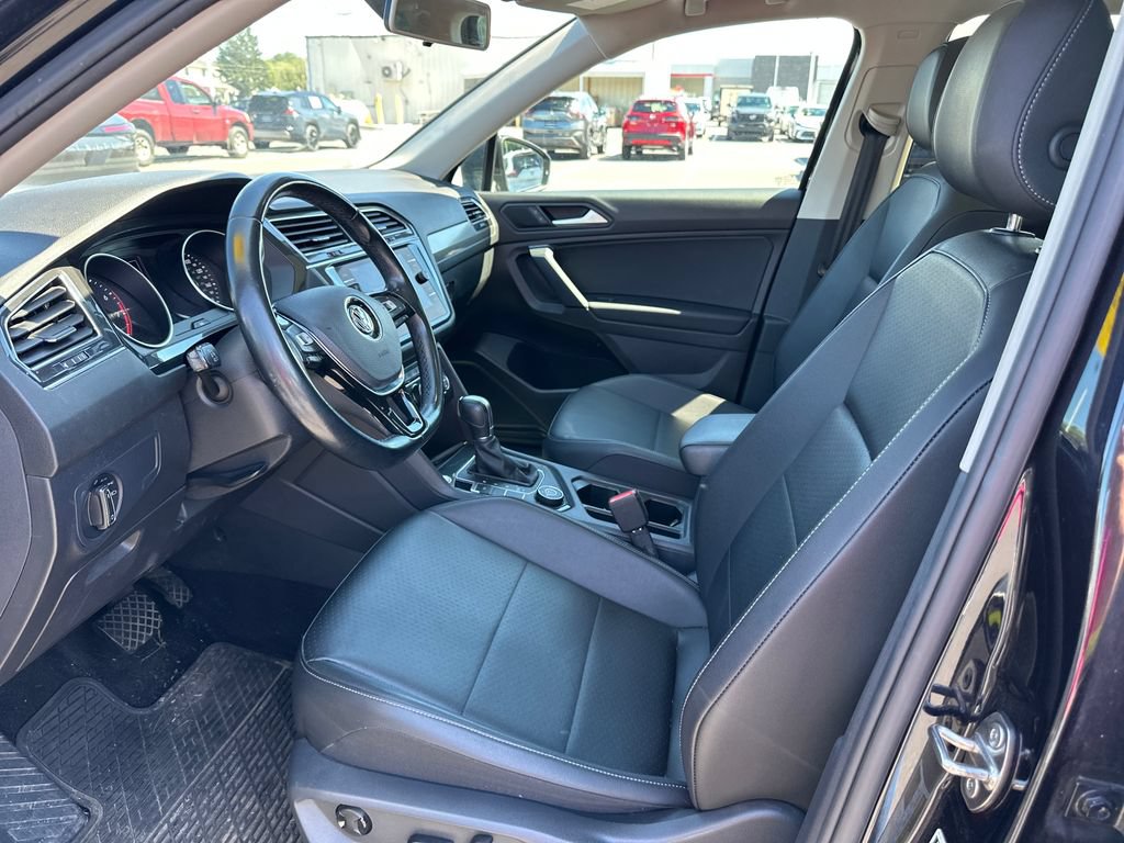 Used 2019 Volkswagen Tiguan SE w/ Panoramic Sunroof Package AWD/4WD image 10