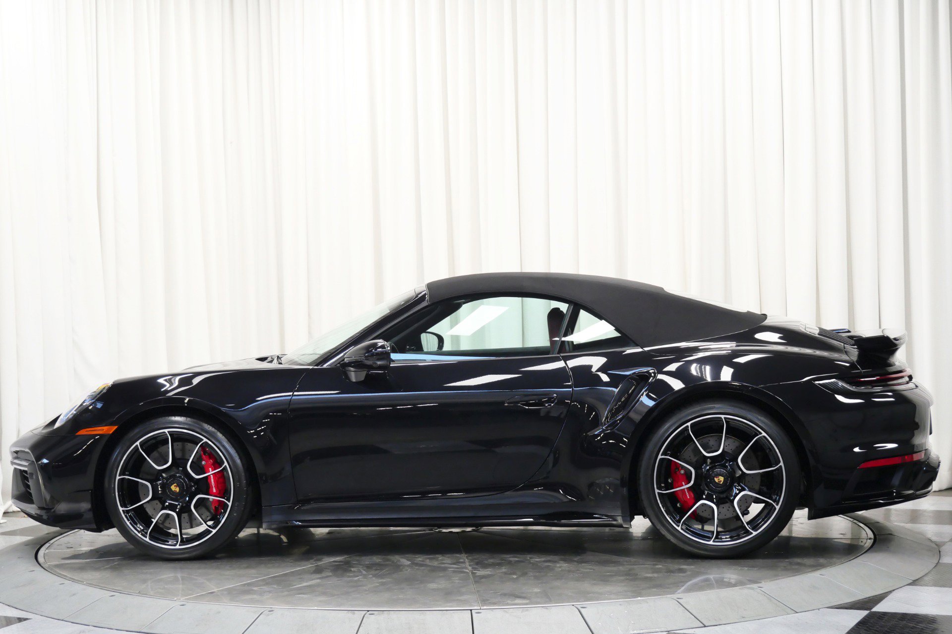 Used 2024 Porsche 911 Turbo image 6