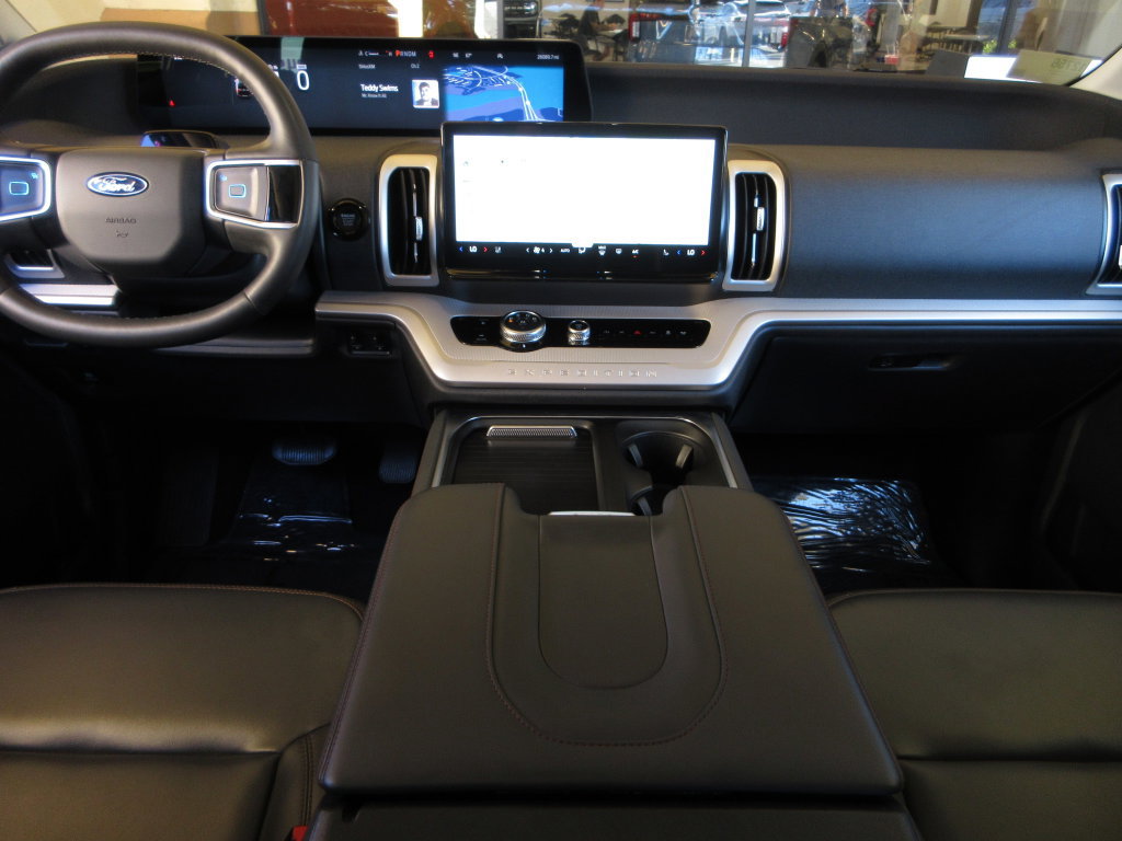 Certified 2025 Ford Expedition Max Active RWD image 18