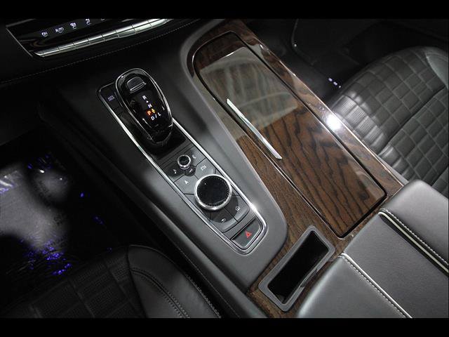 Used 2023 Cadillac Escalade Premium Luxury Platinum w/ Heavy-Duty Trailer Package AWD/4WD image 17