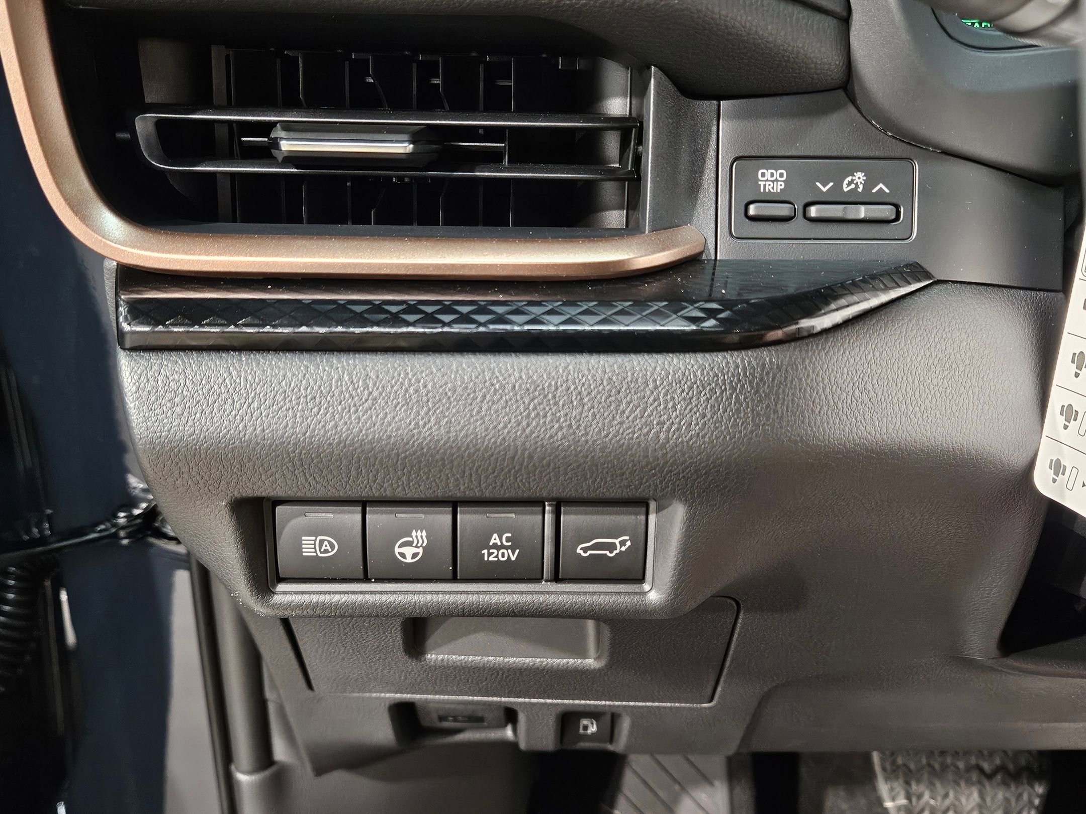 New 2026 Toyota Grand Highlander AWD Hybrid image 14