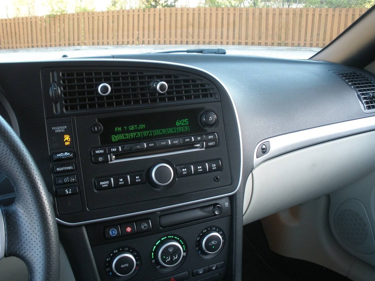 Used 2009 Saab 9-3 2.0T w/ Cold Weather Package FWD image 35