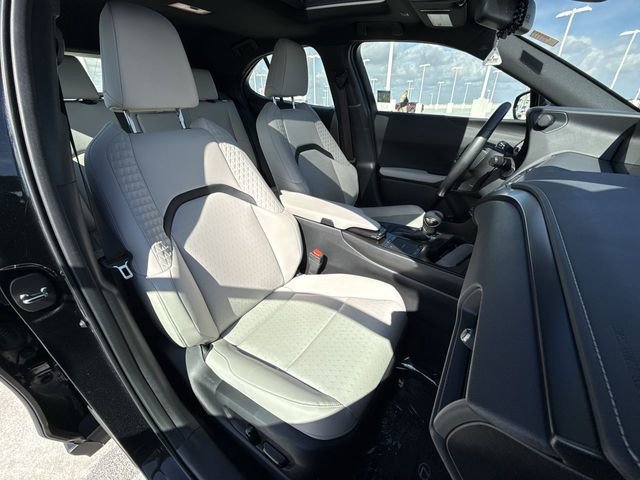 Certified 2022 Lexus UX 200 200 w/ Accessory Package (Z1) image 26