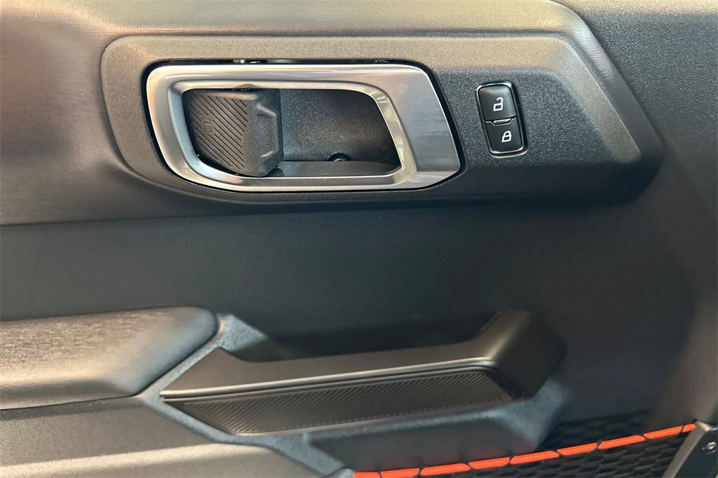 New 2025 Ford Bronco Raptor image 8