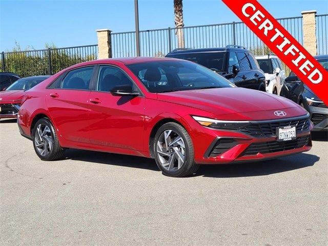 Certified 2025 Hyundai Elantra Sport w/ Cargo Package image 26