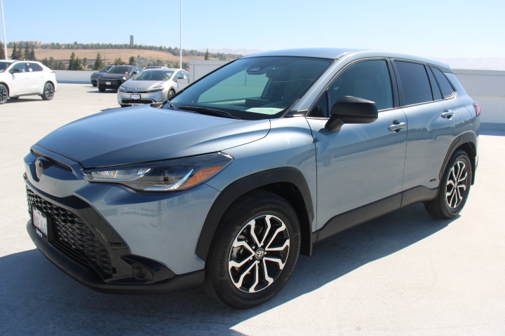Used 2024 Toyota Corolla Cross AWD Hybrid image 6