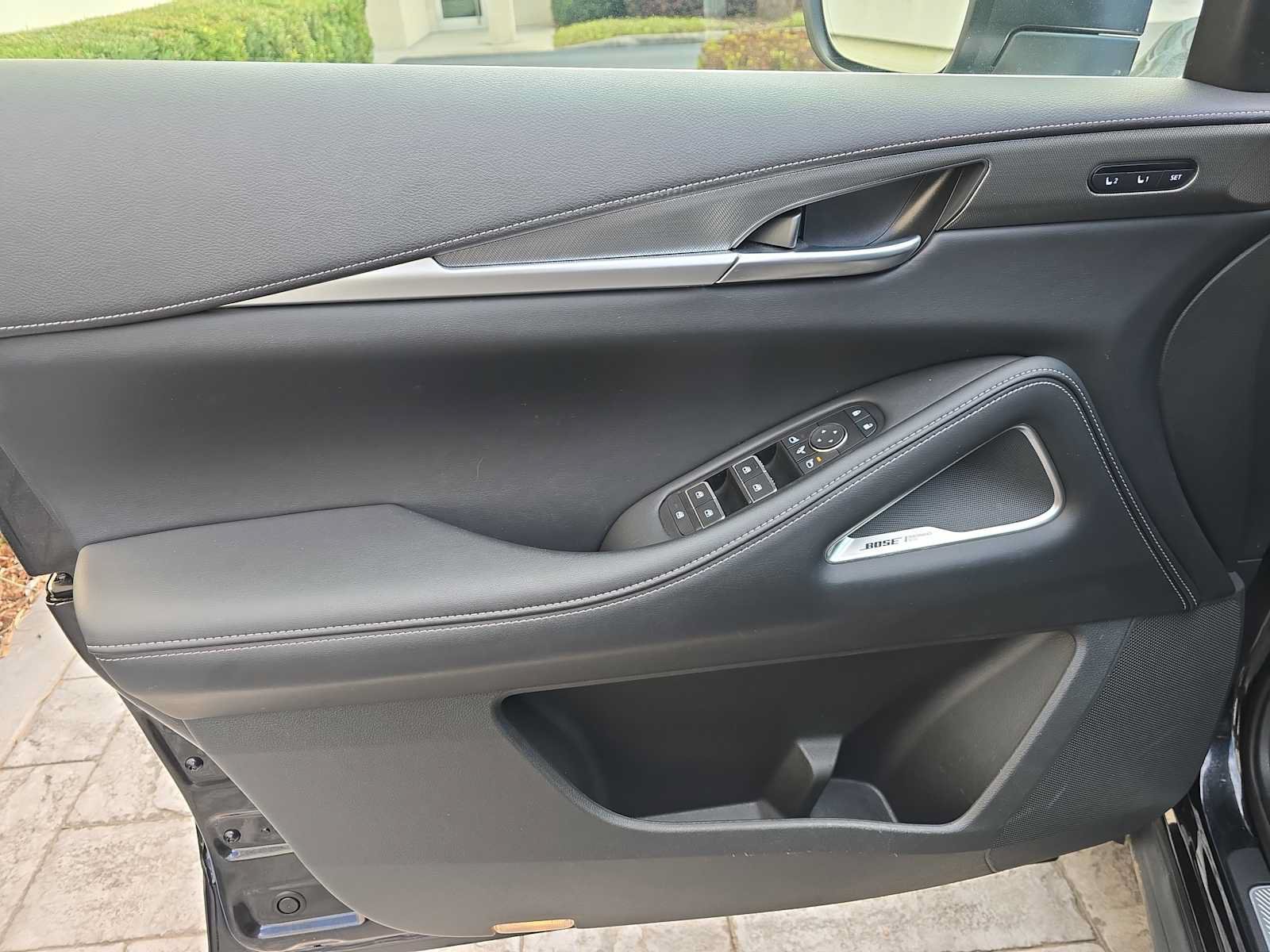 Used 2025 INFINITI QX60 Luxe FWD image 15