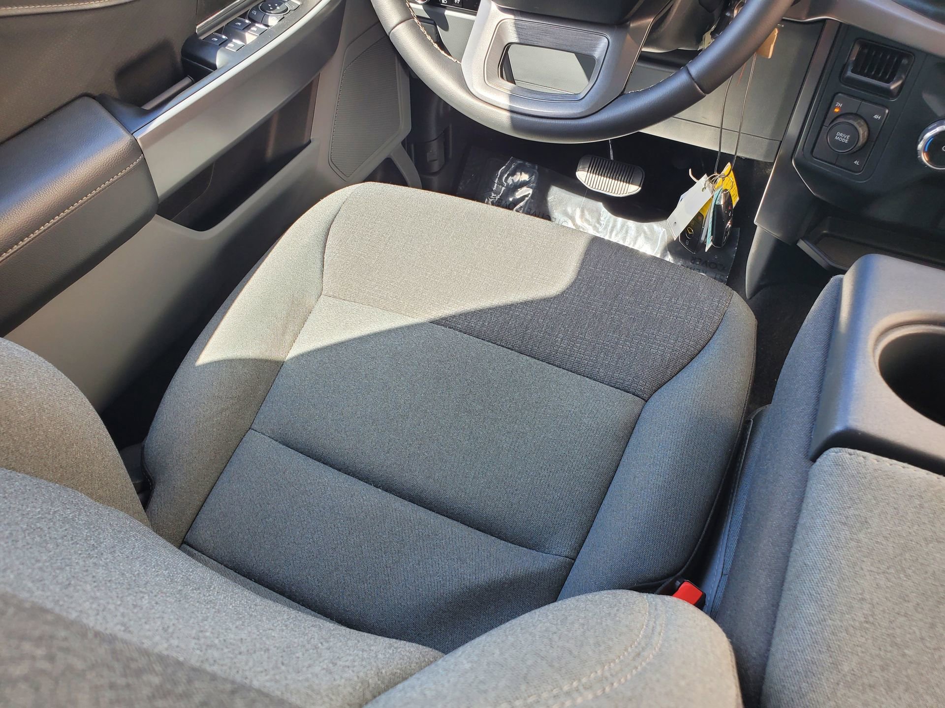 Used 2025 Ford F150 XLT w/ Equipment Group 301A Standard image 14