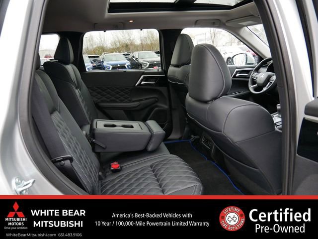 Used 2025 Mitsubishi Outlander SEL AWD/4WD image 9