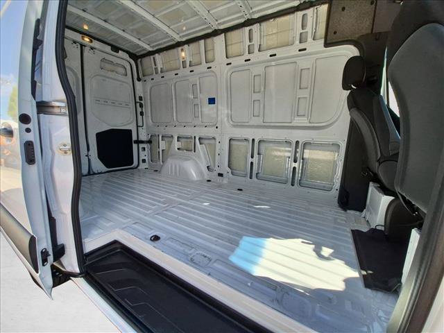 Used 2025 Mercedes-Benz Sprinter 2500 image 17