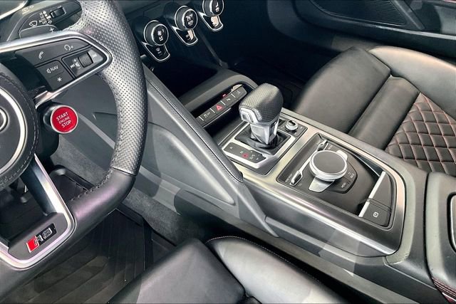 Used 2017 Audi R8 V10 w/ Carbon Exterior Package AWD/4WD image 14