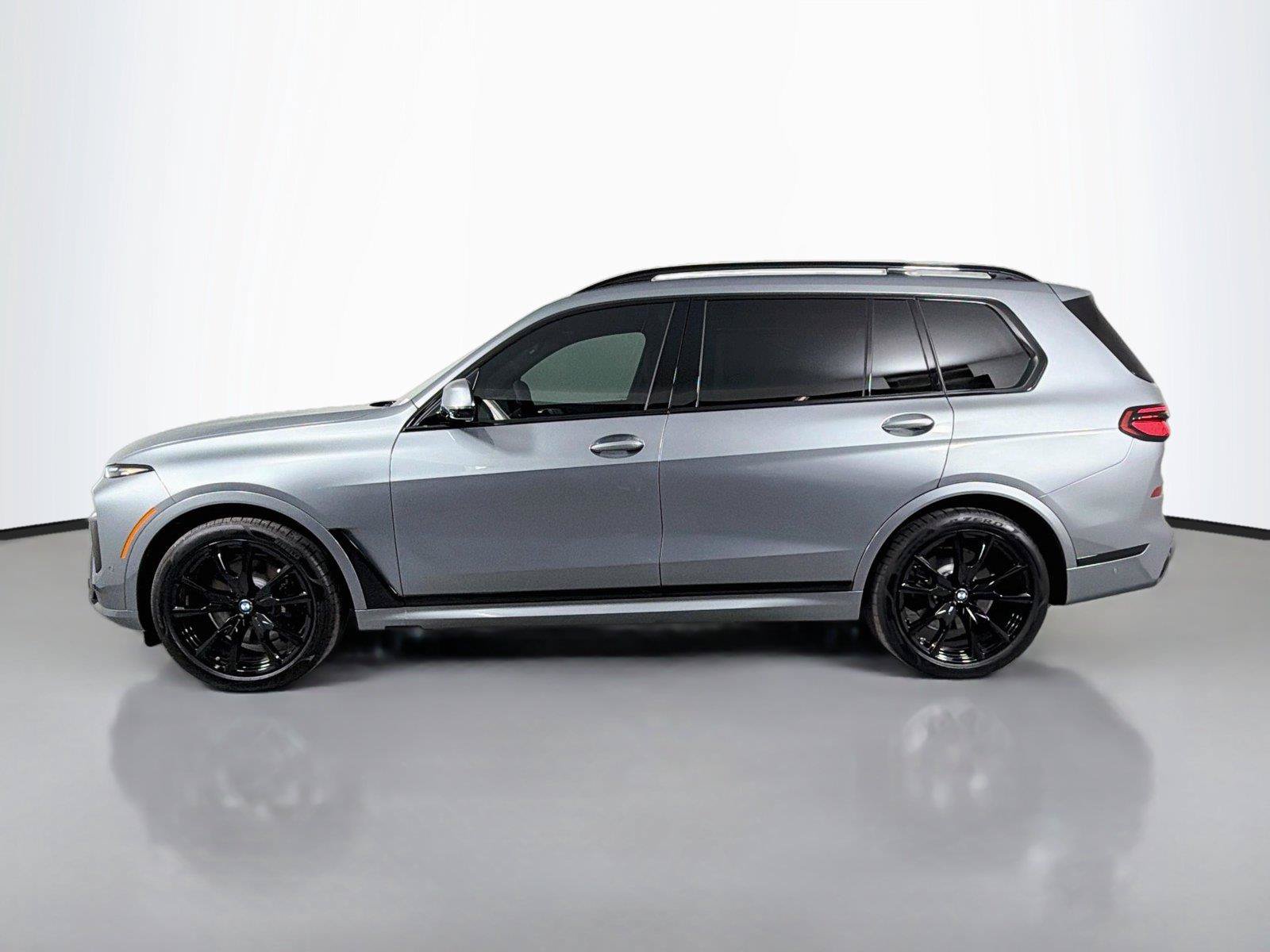 New 2027 BMW X7 xDrive40i w/ Executive Package AWD/4WD image 8