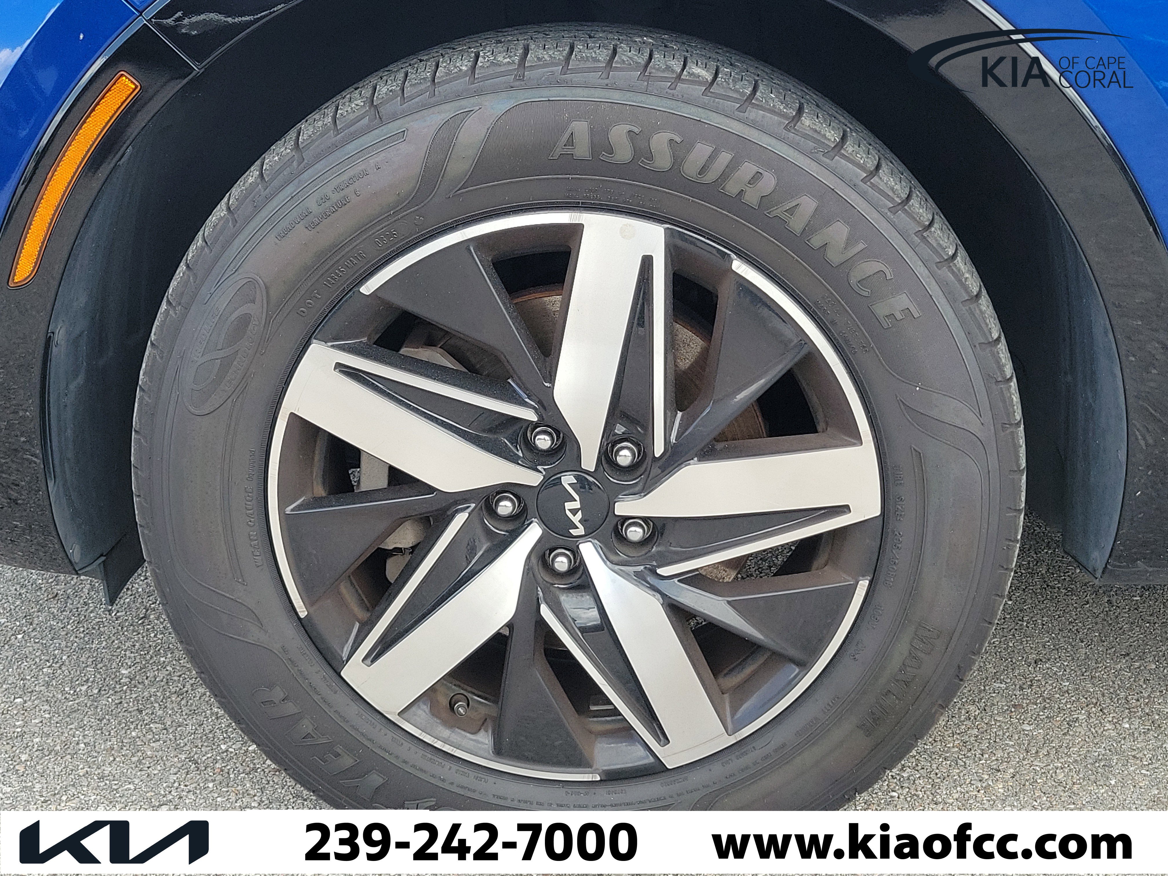 Used 2022 Kia Sorento S FWD image 6