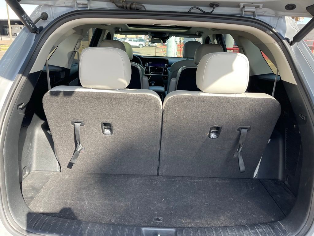 Used 2023 Kia Sorento EX w/ Panoramic Sunroof Package image 6