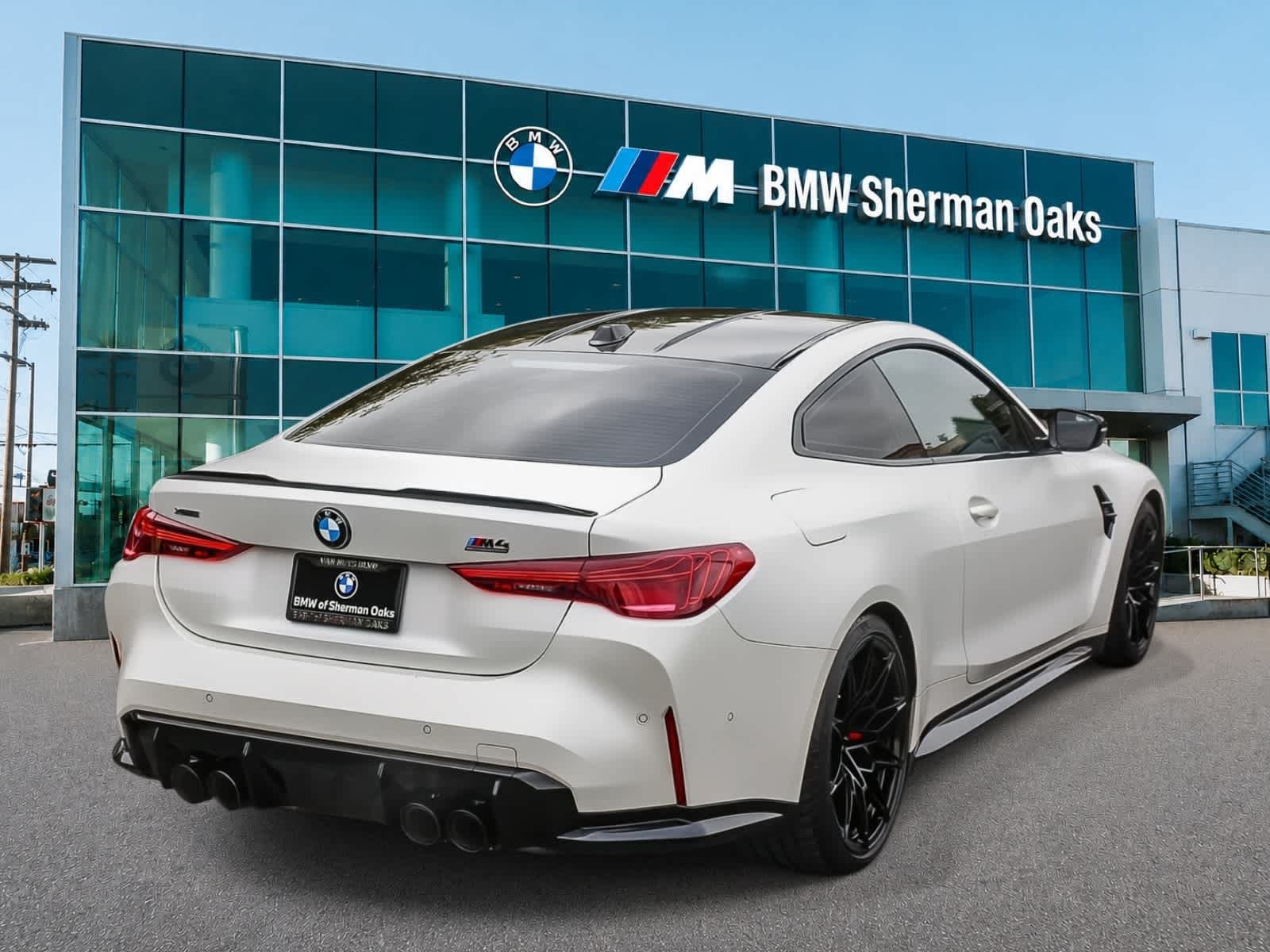 Used 2026 BMW M4 xDrive Competition w/ Executive Package AWD/4WD image 4