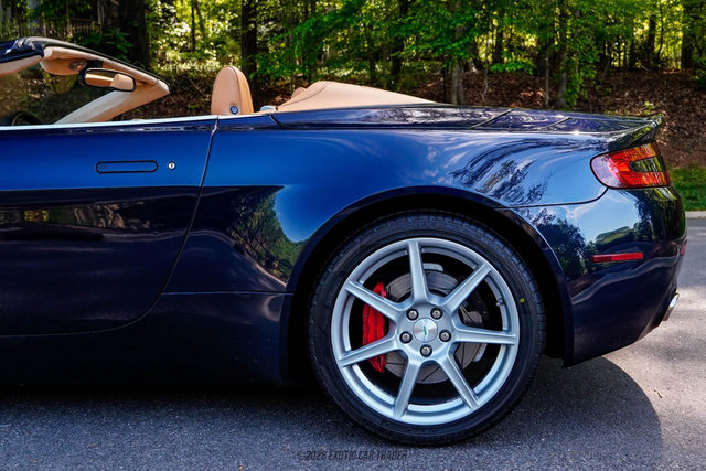 Used 2008 Aston Martin V8 Vantage Roadster RWD image 5