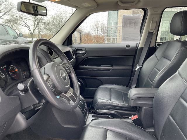 Used 2017 Jeep Patriot High Altitude image 2