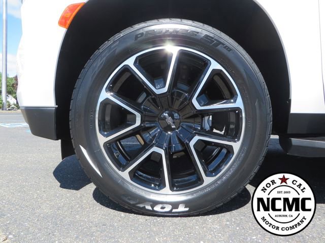 Used 2022 Chevrolet Tahoe RST w/ Luxury Package image 9