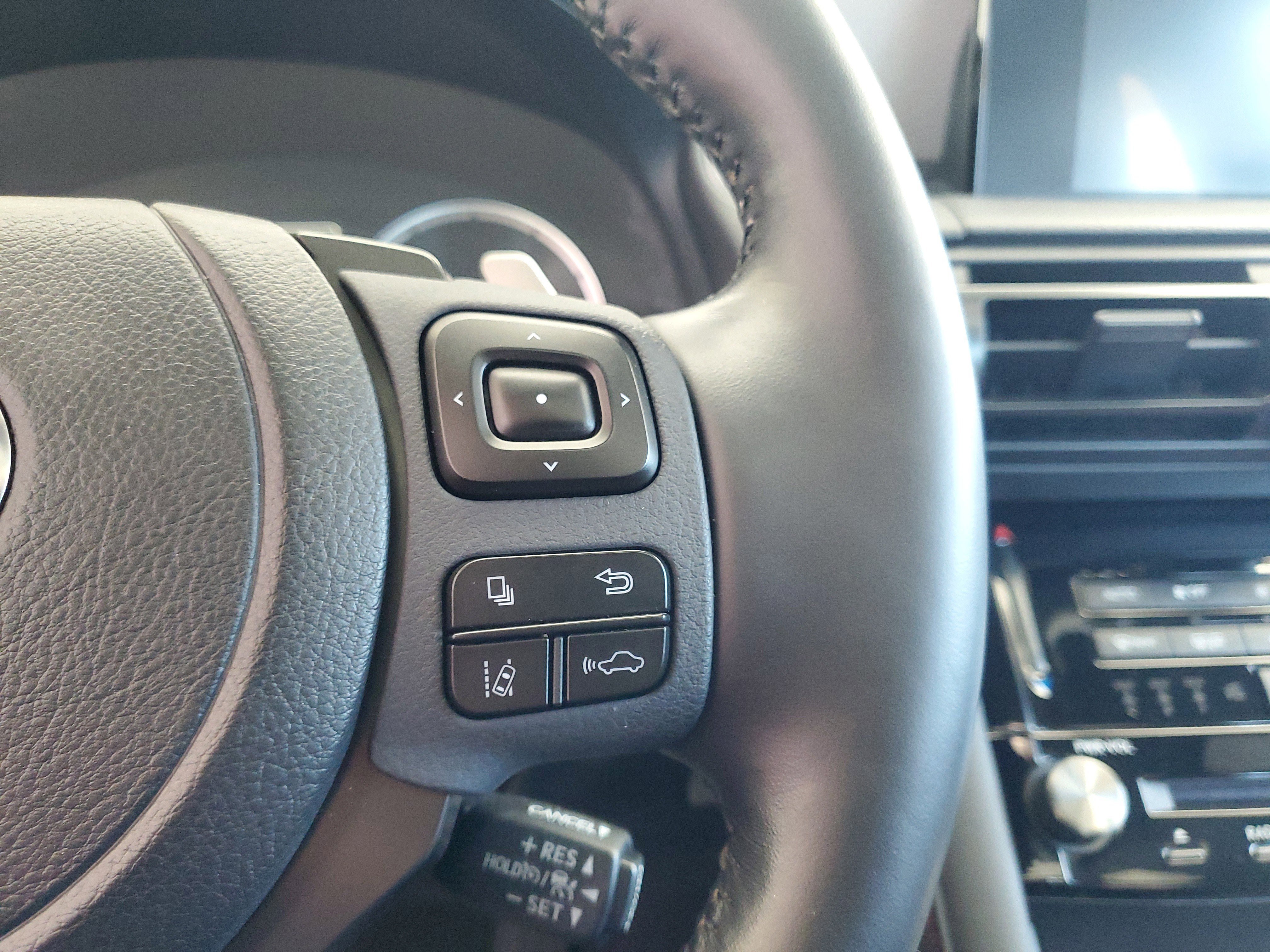 Used 2024 Lexus IS 300 w/ Premium Package RWD image 25
