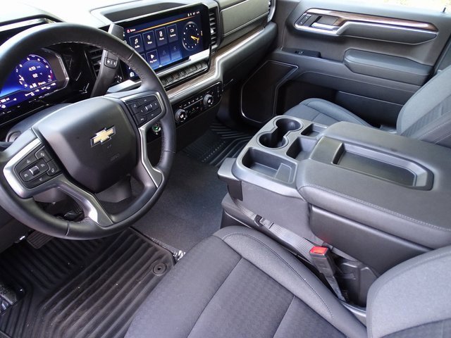 Used 2023 Chevrolet Silverado 1500 LT image 7