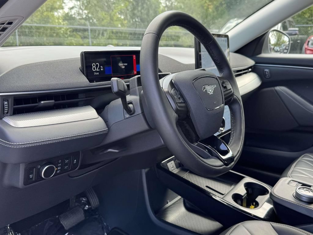 Used 2023 Ford Mustang Mach-E Select w/ Comfort Package Lite RWD image 2
