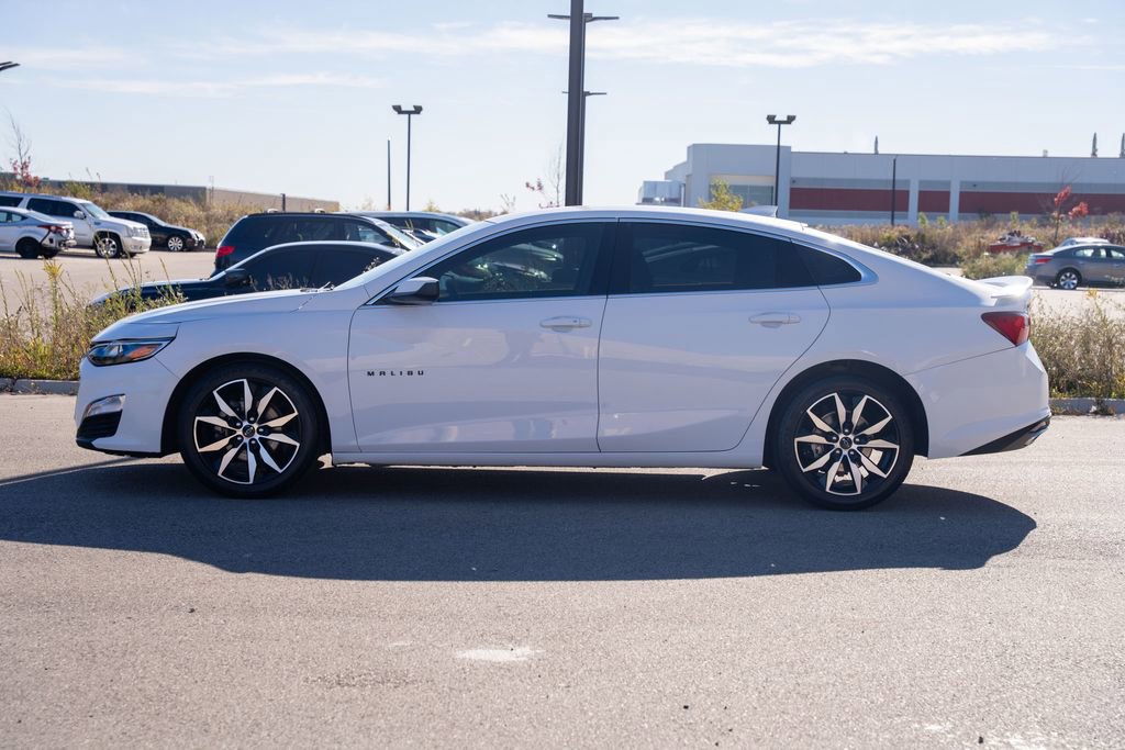 Used 2022 Chevrolet Malibu RS image 4