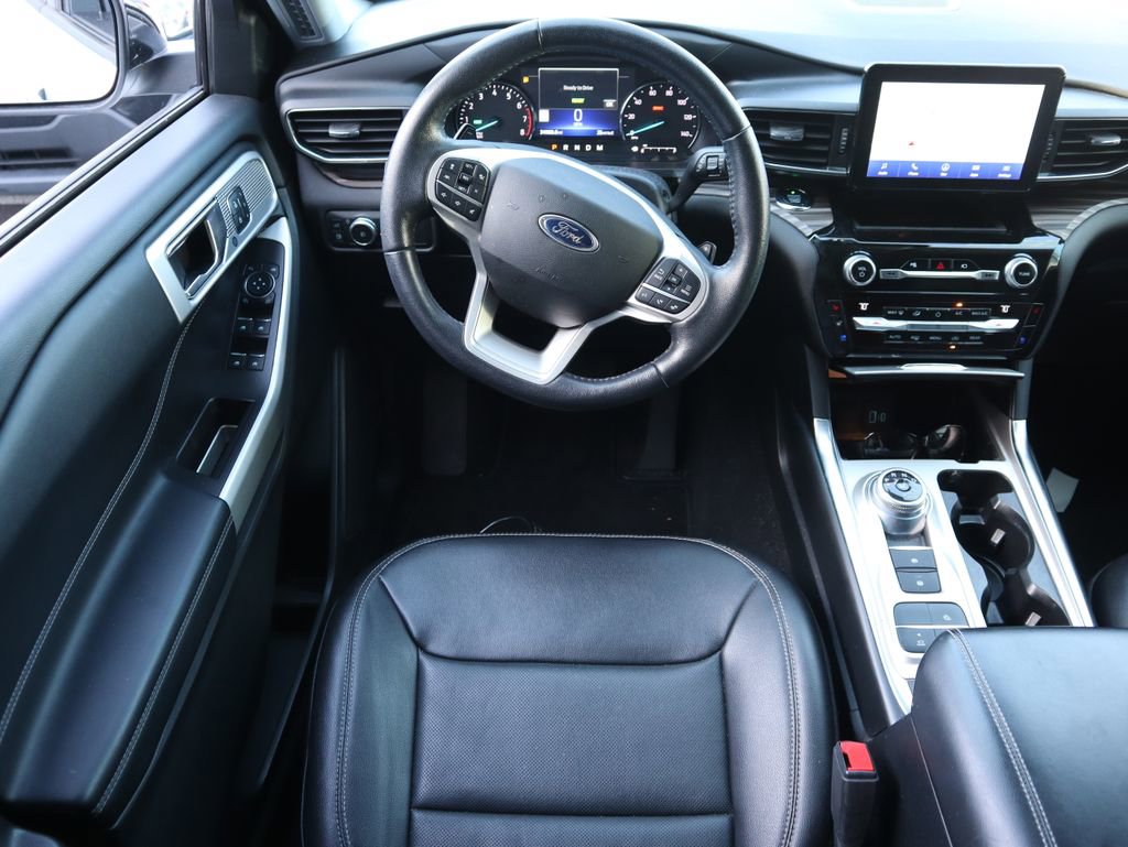 Used 2021 Ford Explorer Limited w/ Hybrid Equipment Group 310A image 6