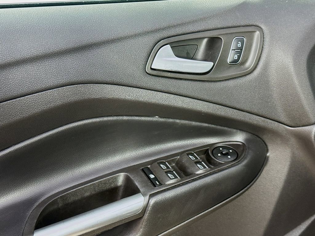 Used 2019 Ford Escape SE AWD/4WD image 20