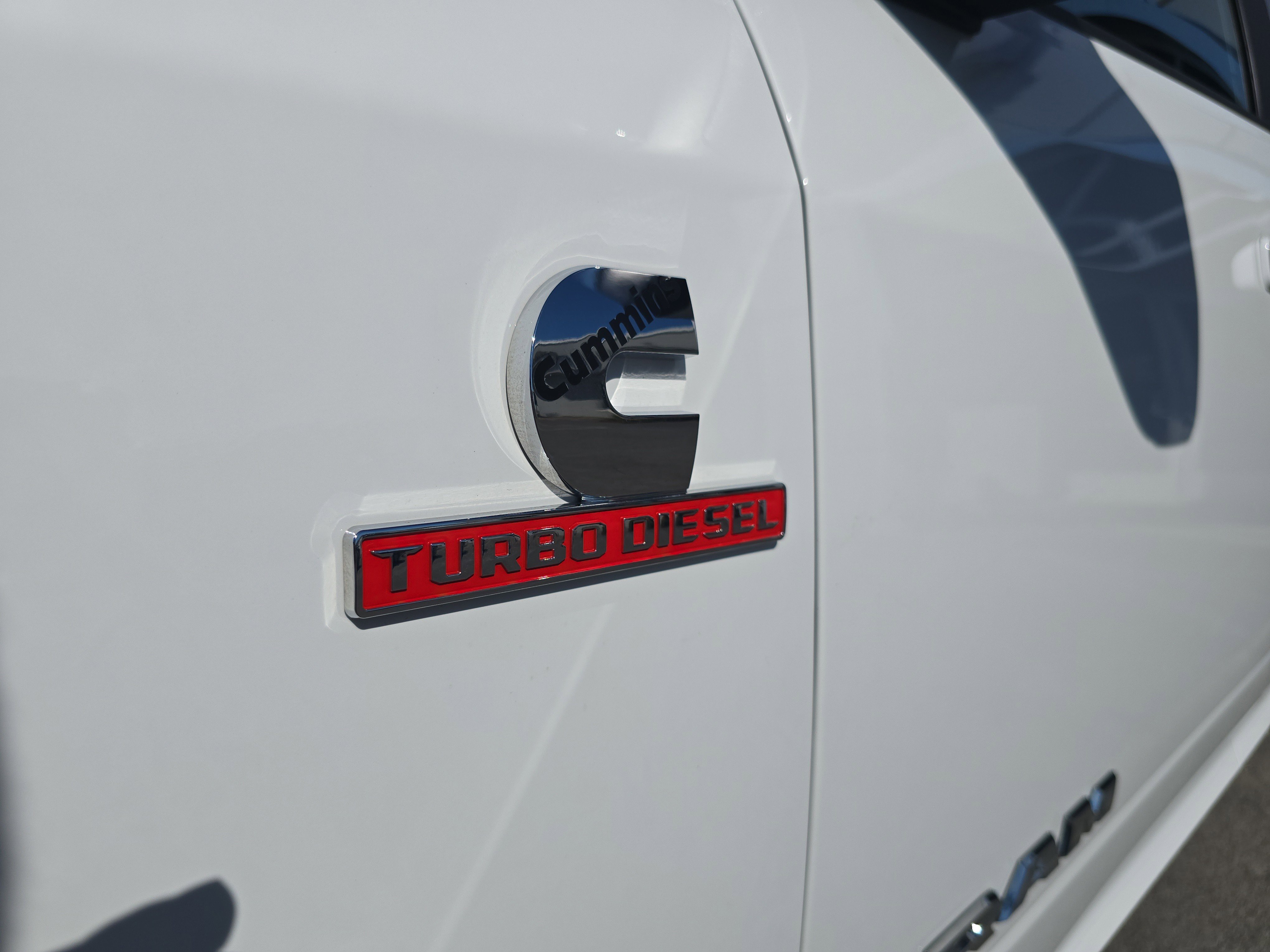 Used 2026 RAM 2500 Laramie AWD/4WD image 11