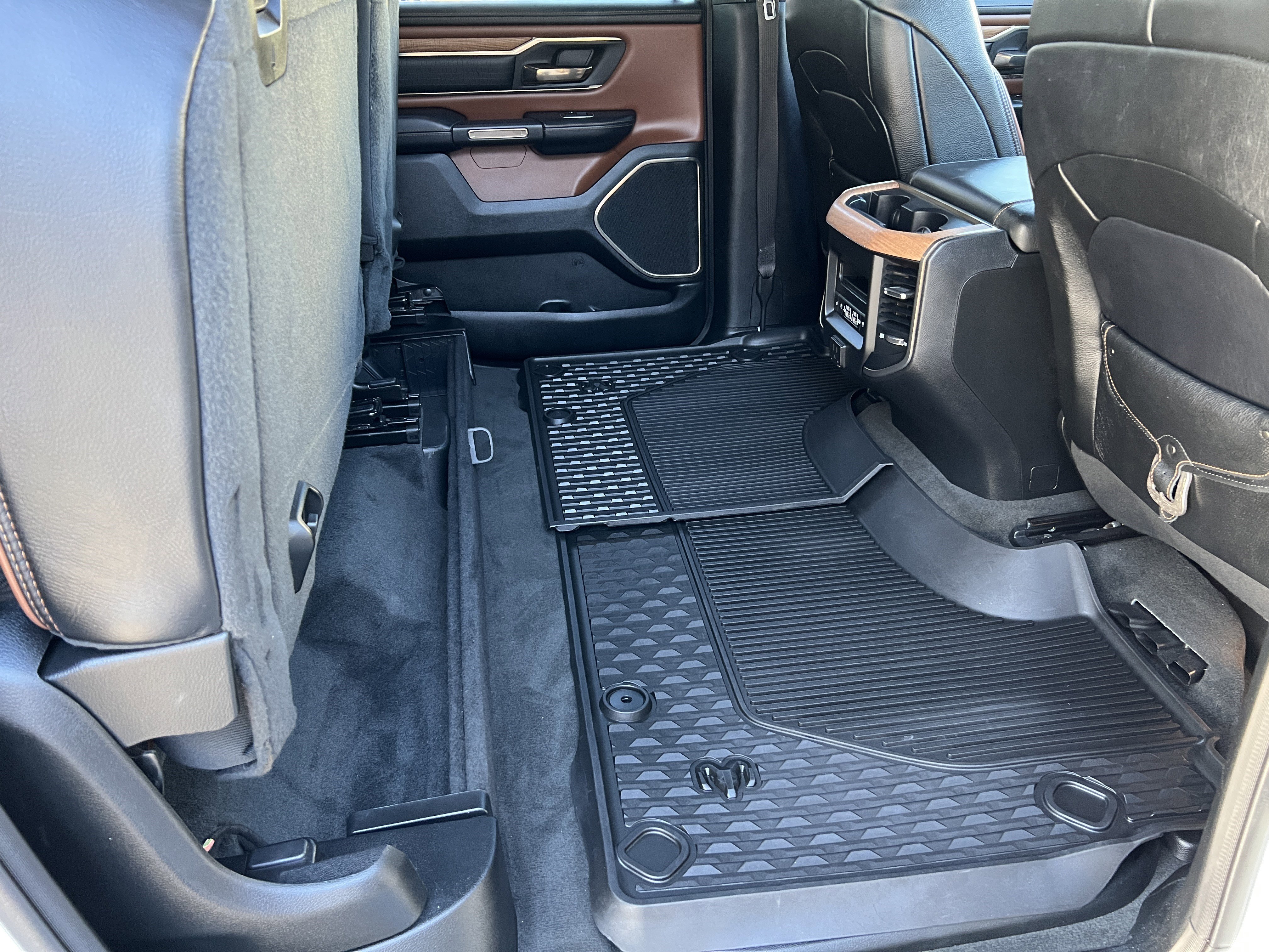 Used 2020 RAM 1500 Longhorn image 22