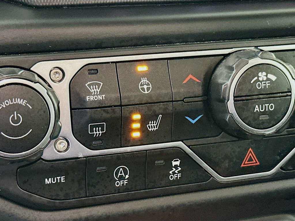 Certified 2021 Jeep Gladiator Overland image 32