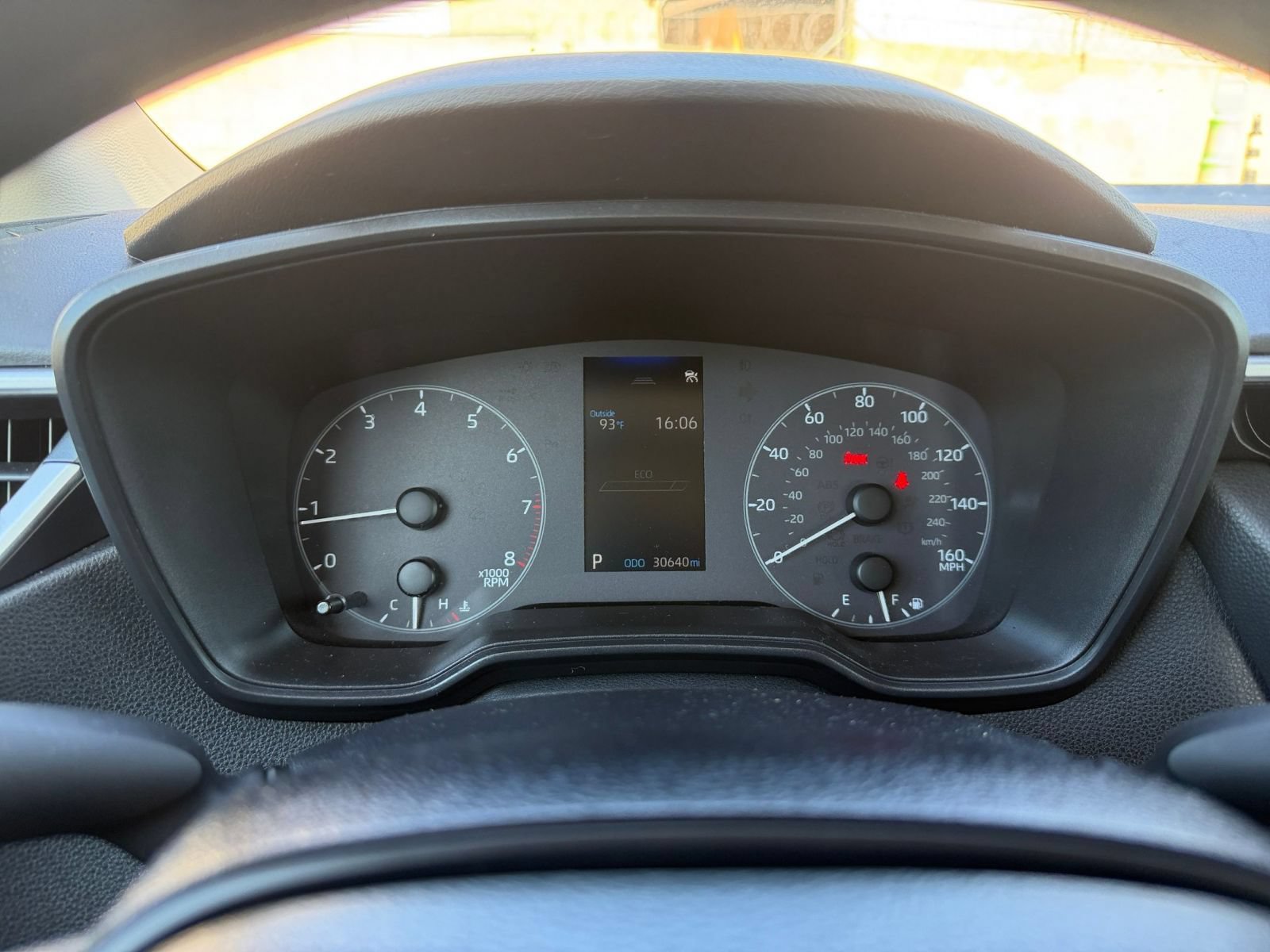 Used 2025 Toyota Corolla LE FWD image 37