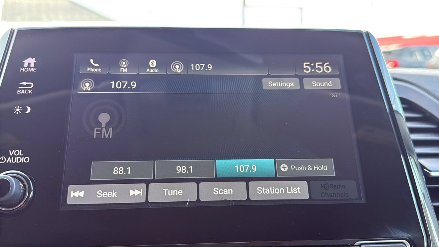 Used 2018 Honda Odyssey EX image 22